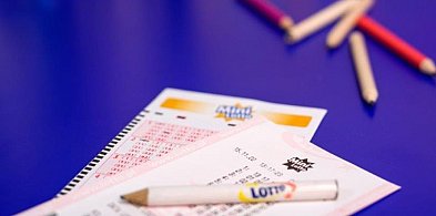 Szczęście uśmiechnęło się do gracza Lotto z Łapalic. Wygrał sporą sumę!-59096