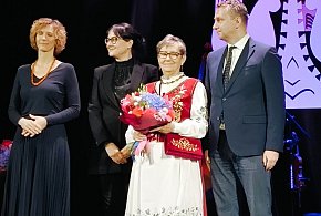 Hafciarka Bernadeta Reglińska odebrała ważny medal za zasługi dla kultury-60153