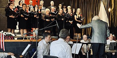 Uroczysty koncert pod hasłem "Bóg Honor Ojczyzna" w Chmielnie-66745