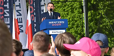 Sławomir Mentzen w Kartuzach. Mnóstwo młodzieży i kłopoty z hulajnogą-66990