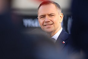 Nawrocki przekazał mieszkanie organizacji. Ale to nie koniec pytań-67203