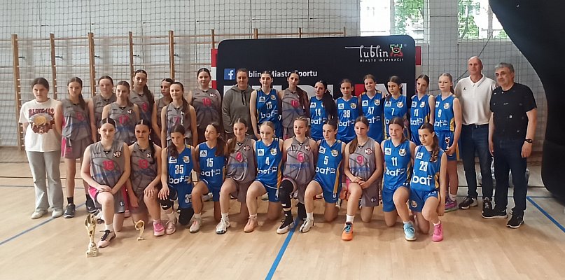 Kadetki UKS BAT Kartuzy na 2. miejscu w Ogólnopolskim Turnieju Koszykówki  - 67557