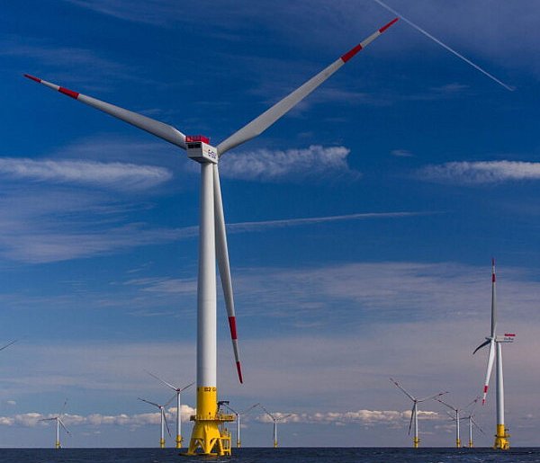Trzy polskie firmy zbadają dno morskie pod budowę farmy wiatrowej-67840
