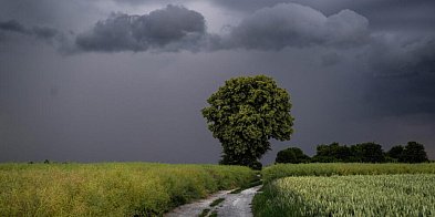 Ostrzeżenia stopnia przed burzami z gradem i por-68125
