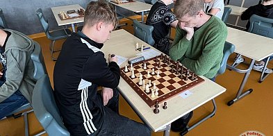 Szachowe emocje w "Dwójce". Otwarty Turniej o Puchar Stolema za nami!-68162