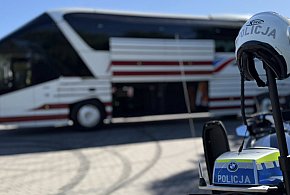 Kartuzy. Od rana trwają kontrole autokarów przewożących dzieci-68948