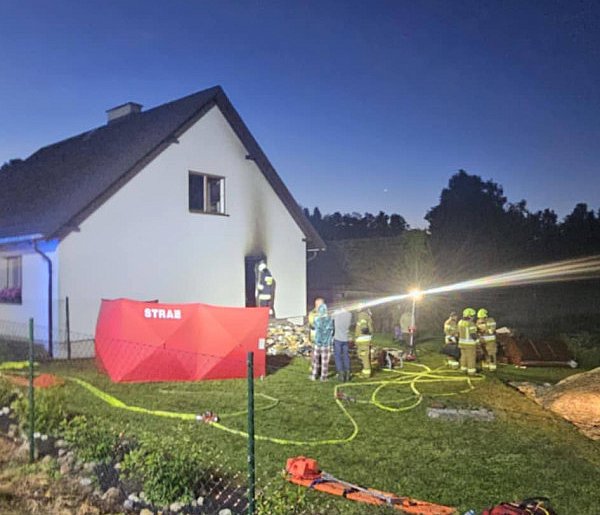 Tragiczne skutki nocnego pożaru w Zaworach-68928