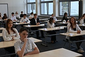 Egzamin ósmoklasisty 2025. W których gminach są najlepsze wyniki?-69078