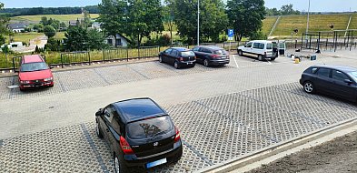 Otomino. Można już zostawiać auta na nowym parkingu przy przystanku PKP-69101