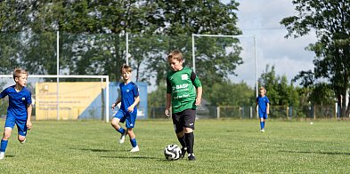 Turniej piłkarski w Kiełpinie. Zwycięstwo Orłów Gdynia-69383