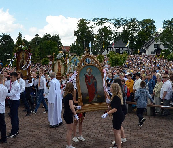 Tysiące pielgrzymów przybędą do Sianowa na Wielki Odpust Kaszubski-69465
