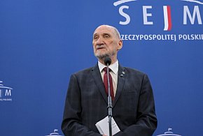 Poseł PiS Antoni Macierewicz stracił immunitet-70201