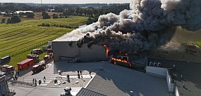 Kawle k. Gowidlina. Pożar na terenie zakładu produkcyjn