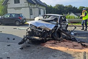Łapalice. Zderzenie trzech aut w trakcie wyprzedzania. Dwie osoby ranne-70445