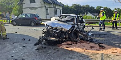 Łapalice. Zderzenie trzech aut w trakcie wyprzedzania. Dwie osoby ranne-70445