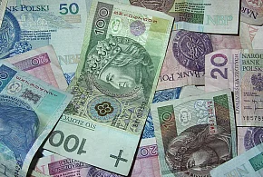 Miliony już na kontach. ZUS wskazuje, ile już wypłacił na...-70527
