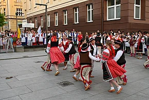 Kolorowym korowodem rozpoczął się Jarmark Kaszubski i Festiwal Folkloru-70535