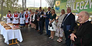 Dożynki w Sulęczynie. Barwny korowód, piękne kołacze i moc podziękowań -70807