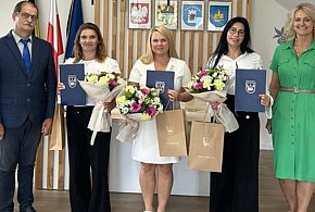 Nowi nauczyciele mianowani w gminie Somonino. Wręczono akty awansu-70890