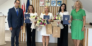 Nowi nauczyciele mianowani w gminie Somonino. Wręczono akty awansu-70890