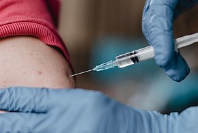 Nowa metoda oszustów. Tak próbują „oskubać” seniorów-70929