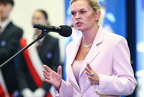 Szefowa MEN o zmianach w szkole: staramy się odpowiadać na wyzwania-71060