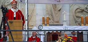 Abp Galbas: chrześcijanin nie może wzywać do ksenofobii