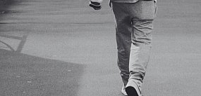 Brodnica Górna. Policjanci szukają ekshibicjonisty