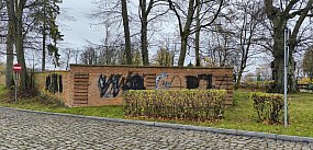 Kartuzy. Młodzi grafficiarze zatrzymali. Pomazali mur p