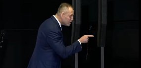 Nawrockiemu puściły nerwy. "Pan się ogarnie i słucha"