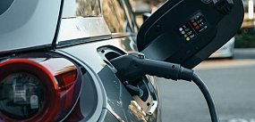 Ryzyko pożaru auta elektrycznego to mit? Są dane