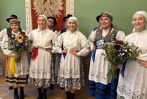 Zespół Przodkowianie w spektaklu "Óżniwinë"-71375