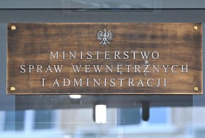 Według MSWiA ponad tysiąc budowli może spełniać funkcje ochronne-71633