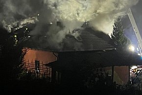 Pożar budynku mieszkalnego w Gowidlinie. Duże straty-72026
