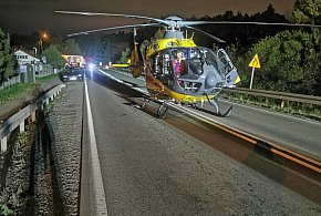 Leźno. Zderzenie osobówki z motocyklem. W akcji śmigłowiec LPR-72561
