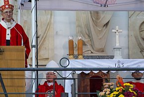 Abp Galbas: chrześcijanin nie może wzywać do ksenofobii, nienawiści...-72729
