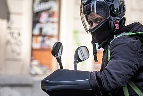 Polacy nie chcą wykonywać niektórych prac. Robią to cudzoziemcy-72895