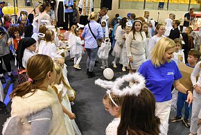 Sierakowicki Bal Wszystkich Świętych z muzyką i słodkościami-73376