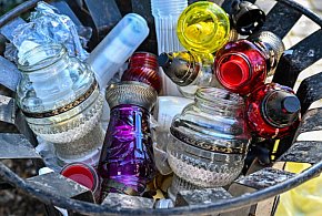 Samorządy apelują o przyjazne dla środowiska obchody dni zadusznych-73415