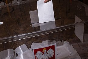 Większość badanych za utrzymaniem dwukadencyjności w samorządach-73421