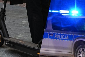 Skończył się alkohol, pojechał po więcej na hulajnodze. Wrócił z mandatem-73457