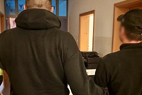 Glincz. Kierowca BMW stracił prawo jazdy. Miał je zaledwie... tydzień-73823