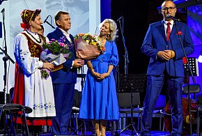 Maria Leszczyńska i Jerzy Soliwoda nagrodzeni za działalność dla kultury-74021