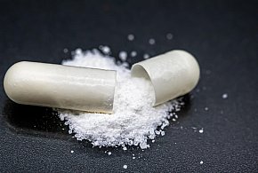 Salmonella w popularnym suplemencie. "Nie należy spożywać"-74184