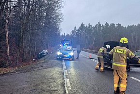 Szymbark. Zderzenie aut na drodze krajowej nr 20. Sprawca dostał mandat-74234