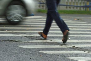 Banino. Mężczyzna ranny w wypadku. Przechodził w niedozwolonym miejscu-74231