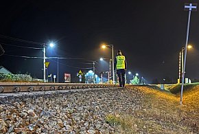 Region. Policjanci patrolują okolice terenów kolejowych. Jest ważny apel-74304