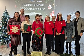 Gminny Kiermasz Bożonarodzeniowy w Somoninie pełen wyjątkowych prac-75012