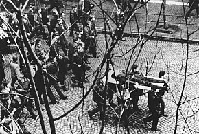 55 lat temu rozpoczął się strajk w gdańskiej stoczni-75180