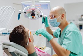 Roboty w gabinetach dentystycznych? Pacjenci na razie mówią "nie"-75934